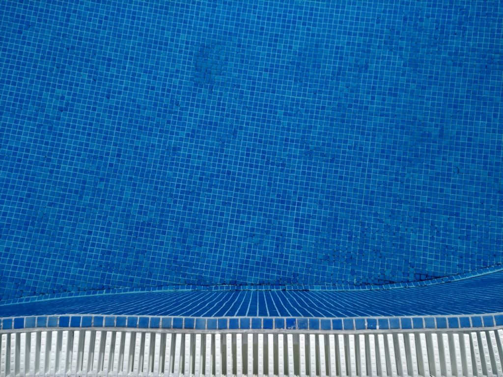 How to Raise Alkalinity in Pool: Read this First 